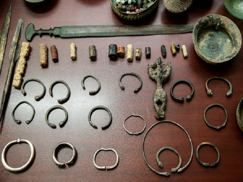 کشف ۵۴ قطعه عتیقه مربوط به هزاره اول قبل از میلاد در «دره‌شهر»