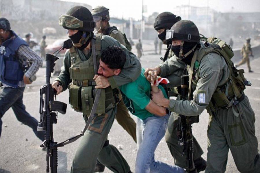 بازداشت ۱۲ فلسطینی در کرانه باختری