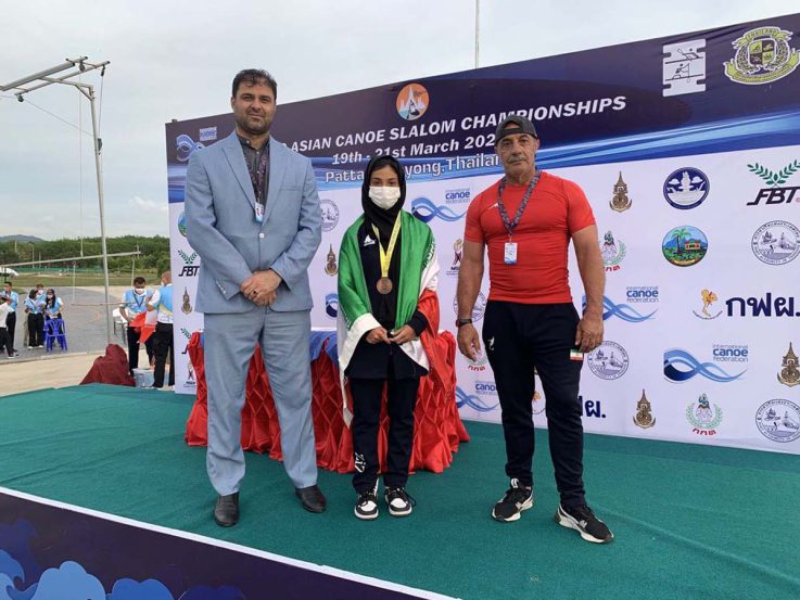 نشان برنز بانوی قایقران بوئین زهرایی در مسابقات قهرمانی آسیا 