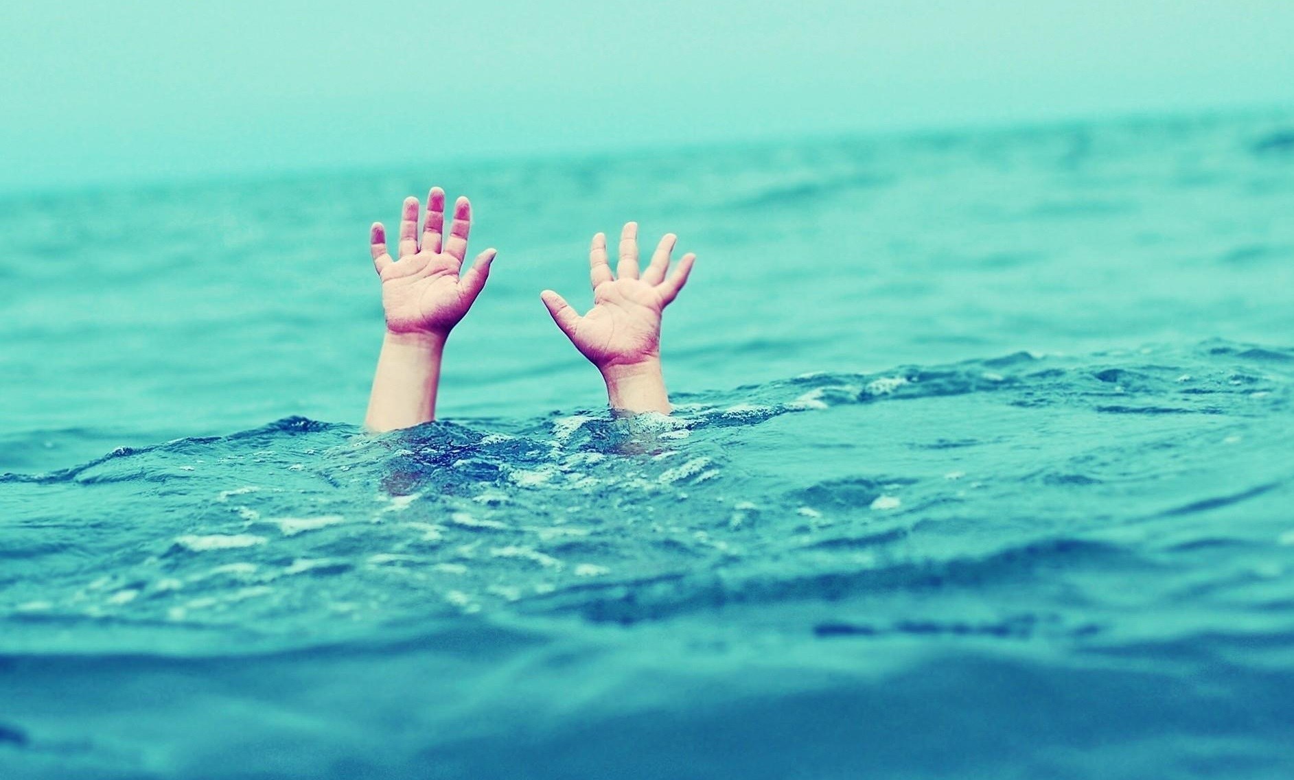 غرق‌شدن کودک 10 ساله در فردوس