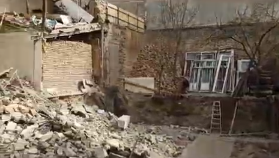 ریزش ساختمانی در خیابان طالقانی تبریز