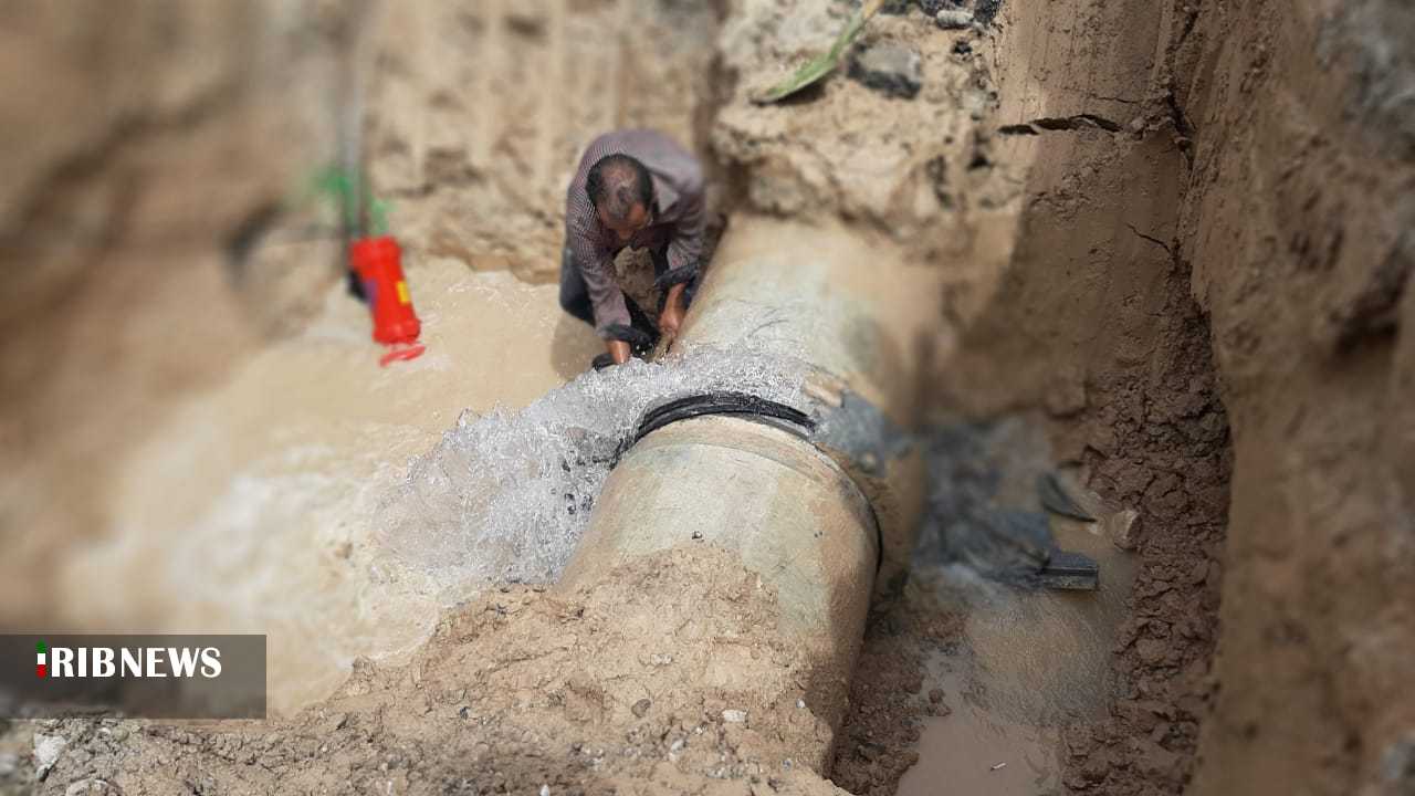 تعمیر شکستگی لوله آزبست انتقال آب در بندر امام خمینی