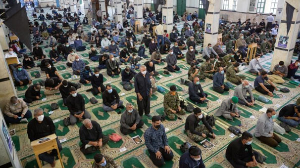 اقامه اولین نماز جمعه سال جدید در کرمانشاه