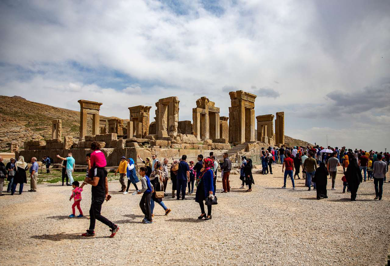 بازدید بیش از ۳۳۸ هزار گردشگر از اماکن تاریخی - فرهنگی فارس