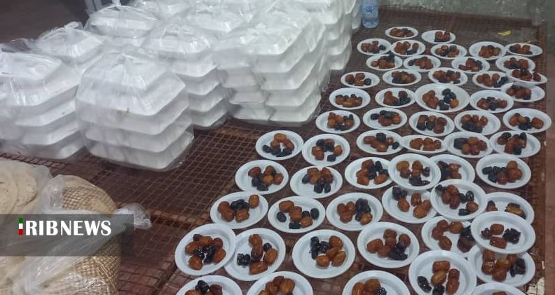 توزیع ۲ هزار پرس غذای گرم در مسجدسلیمان