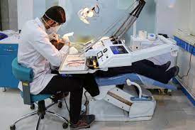 فعالیت درمانگاه‌های سیار چشم پزشکی و دندانپزشکی در حاجی آباد