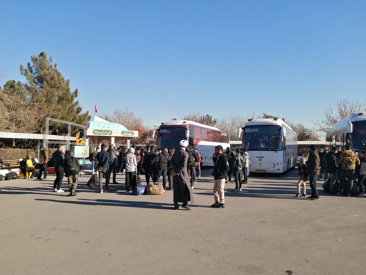 اعزام دانش آموزان بسیجی خراسان رضوی در قالب اردوی زیارتی شهید سلیمانی به کرمان