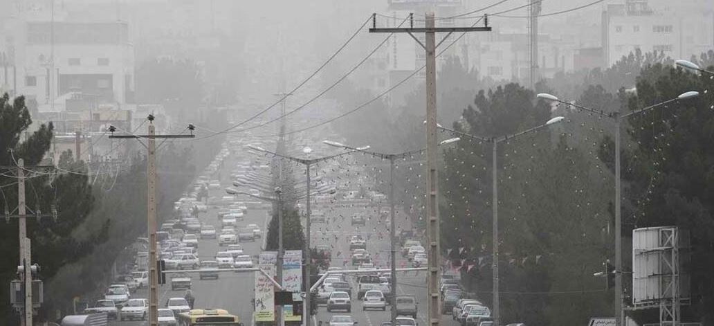 کاهش کیفیت هوا در مناطق صنعتی و پرتردد استان یزد