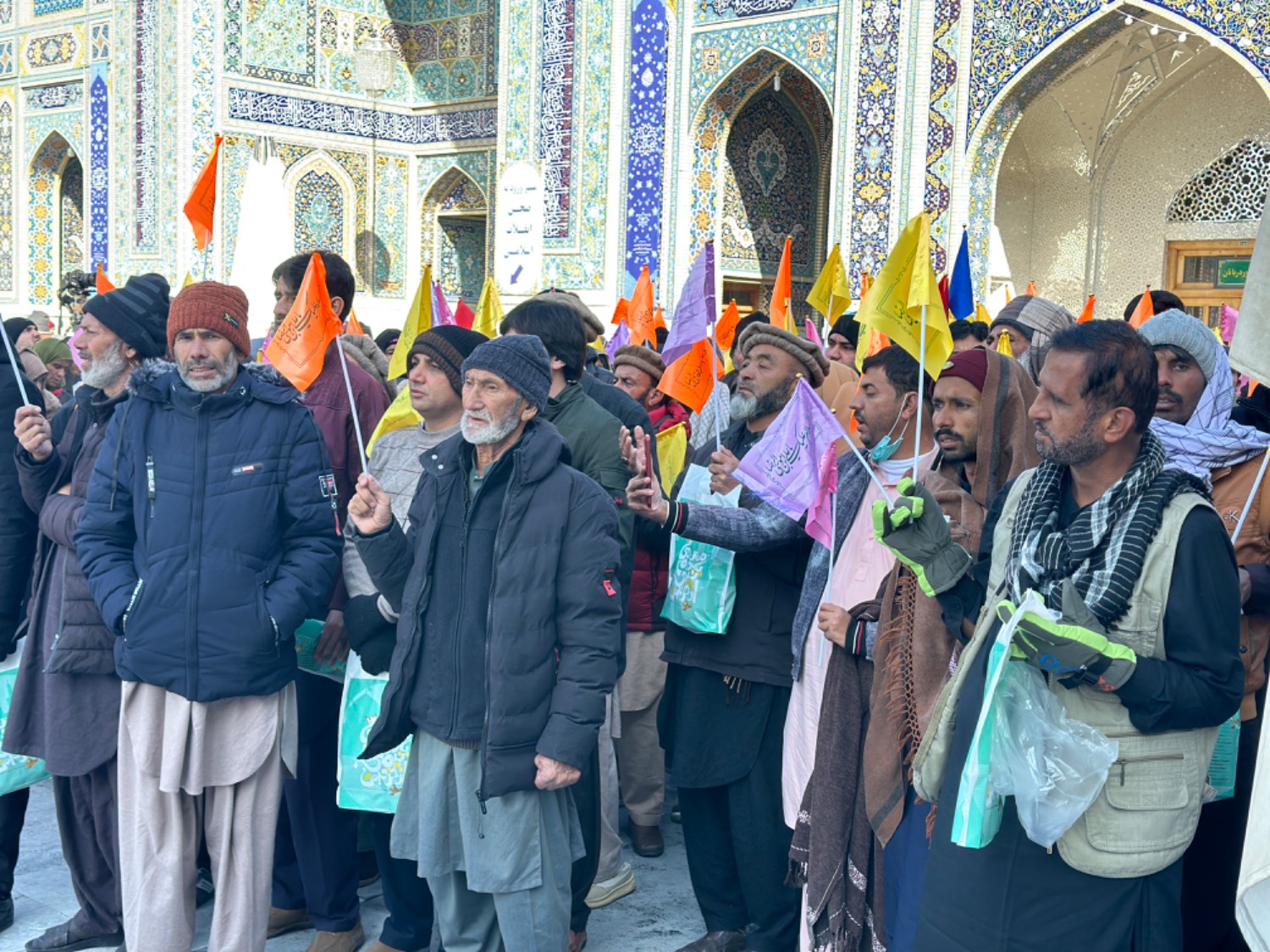 تشرف ۵۰۰ زائر غیر ایرانی پاکستانی به حرم مطهر رضوی