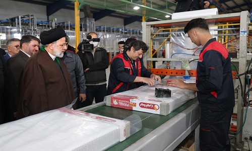 بازدید رئیس جمهور از کارخانه احیا شده تولید رادیاتور یزد