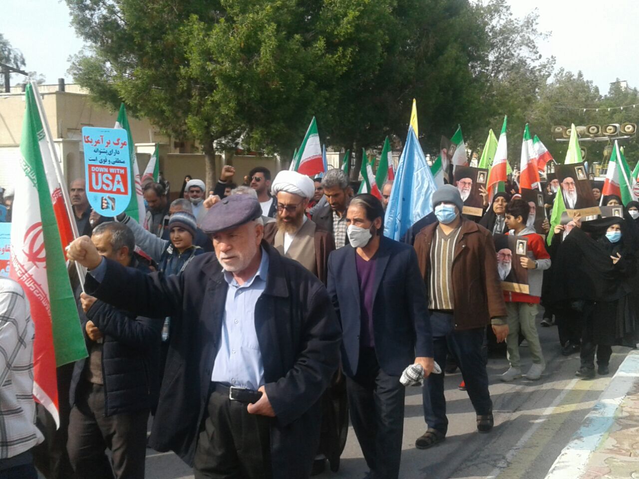 برگزاری راهپیمایی محکومیت اهانت به مقدسات و مرجعیت در بوشهر‌