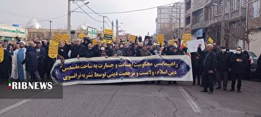 راهپیمایی نمازگزاران سراسر استان در محکومیت نشریه فرانسوی