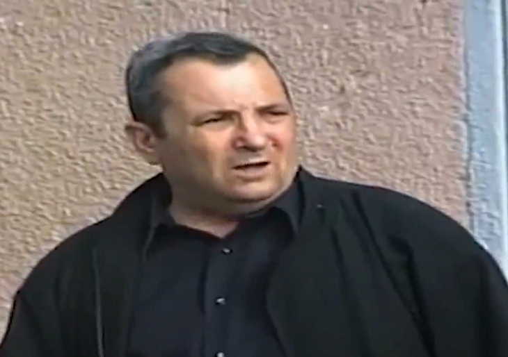ایهود باراک برگزاری تظاهرات خیابانی برای سرنگونی کابینه نتانیاهو را خواستار شد
