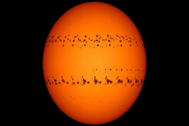 تصویر ترکیبی از اوج ۸ ساله لکه‌های خورشید