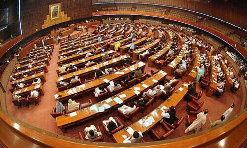 تعلیق عضویت ۲۷۱ نماینده پارلمانی در پاکستان