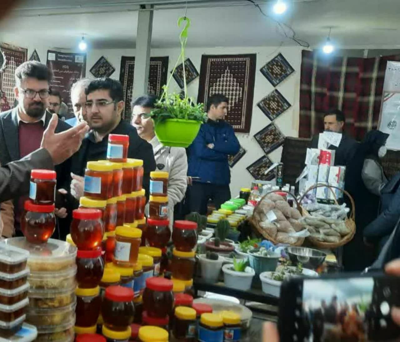 افتتاح اولین روستا بازار شهرستان هرسین