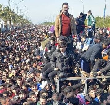 یک کشته و ۶۰ زخمی به علت ازدحام هواداران پیش از بازی عراق برابر عمان