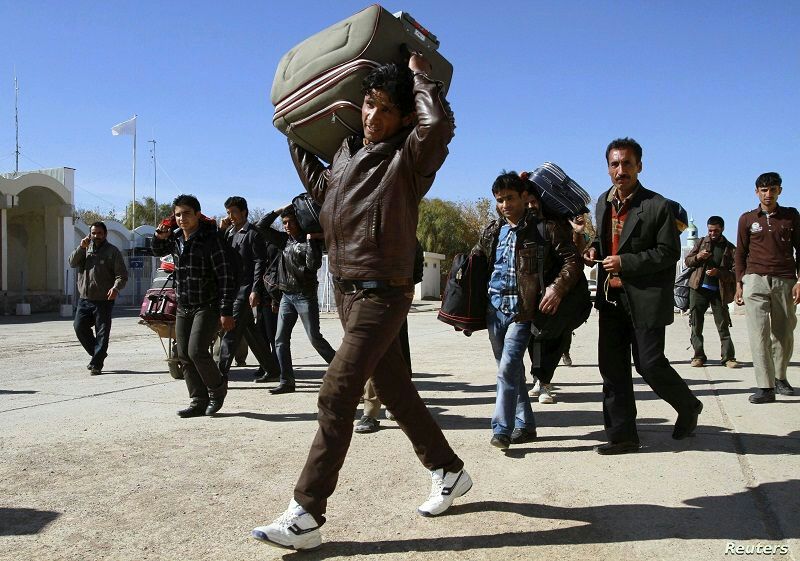 روزانه ۱۵۰۰ افغانستانی از مرز دوغارون به کشورشان باز می‌گردند