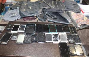 اعتراف به ۲۰ فقره سرقت کیف و موبایل‌قاپ