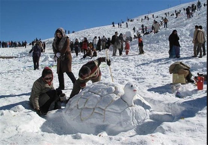 جشنواره برفی در پیست اسکی کاکان به یاد سردار دلها