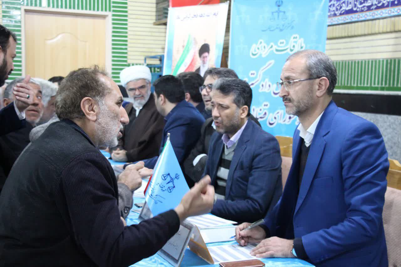 رسیدگی به مشکلات حقوقی و قضایی ۱۲۲ نفر از شهروندان سمنانی