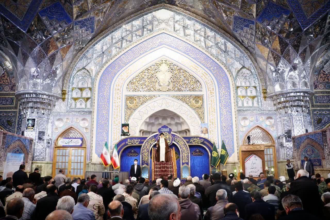 عزت امروز اسلام مرهون خداباوری مردم ایران است