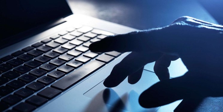 دستگیری هکر رایانه‌ای در زنجان