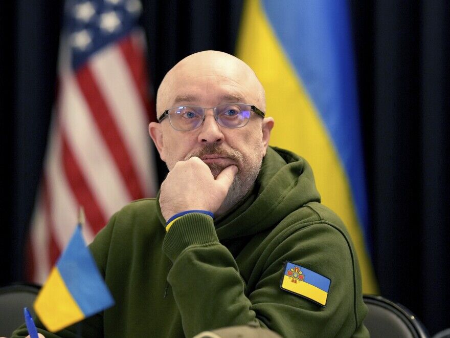  وزیر دفاع اوکراین برکنار شد