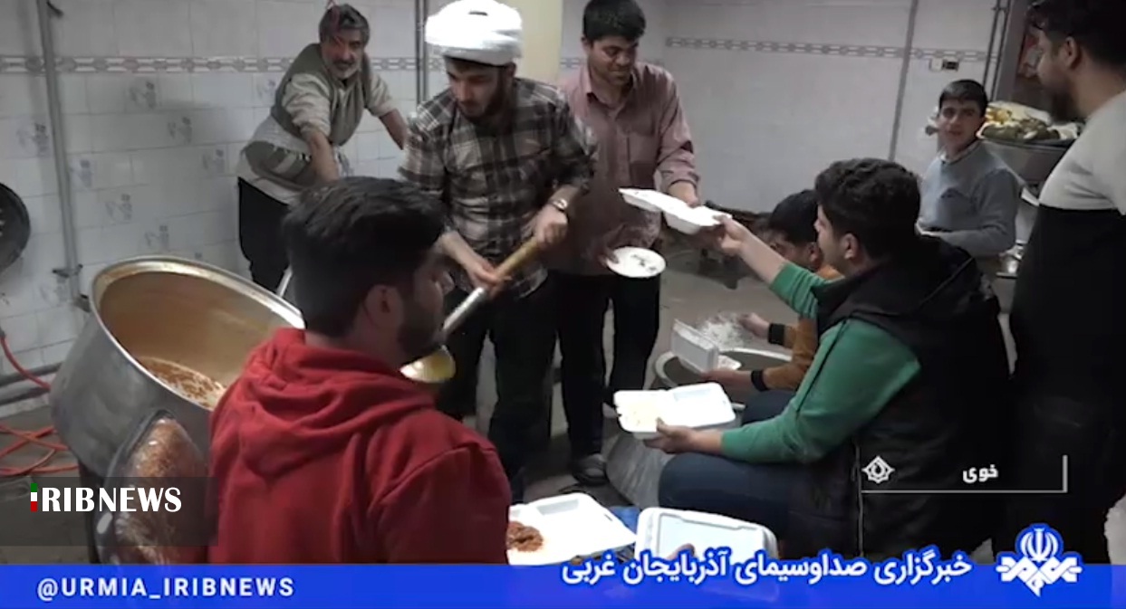 خدمت گروه های جهادی طلاب شهرستان ماکو در مناطق زلزله زده خوی