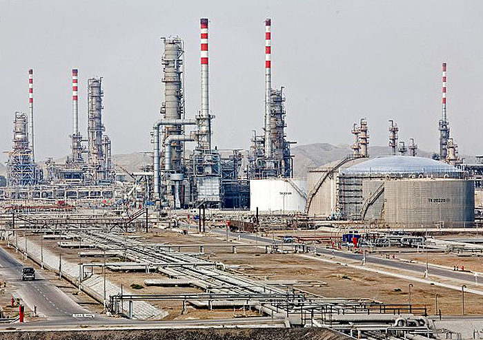 بهره برداری از ۴ طرح صنعتی در شرکت پالایشگاه نفت بندرعباس