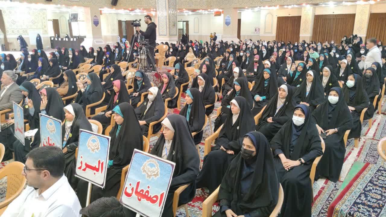 مسابقات همخوانی قرآن و مدیحه سرایی دختران کشور در دزفول
