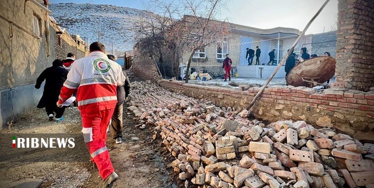 تیم توانبخشی و پزشکی به مناطق زلزه زده خوی اعزام می شود