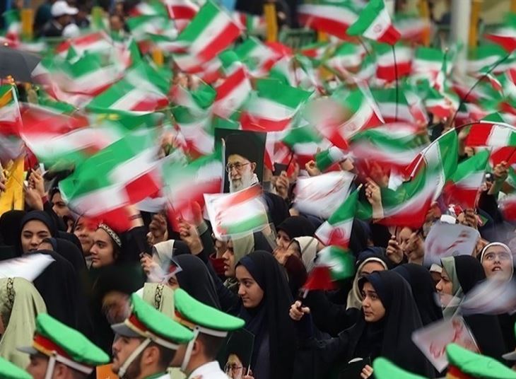 دارالعباده به رنگ پرچم ایران درآمد
