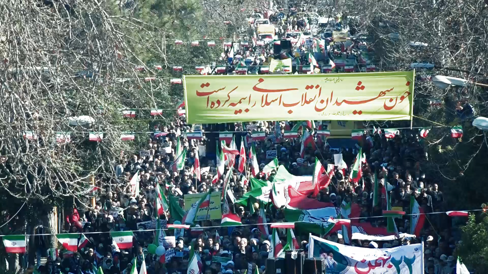 حضور حماسی مردم شهر‌های مختلف مازندران در راهپیمایی ۲۲ بهمن
