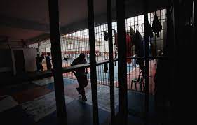 بخشش ۳۶۰ زندانی در مهاباد با عفو رهبری