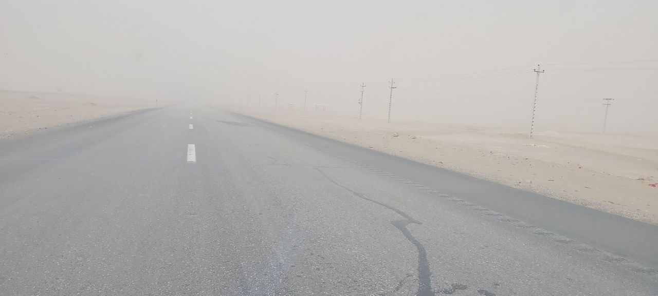 طوفان شن وتُند باد در شرق وغرب کرمان