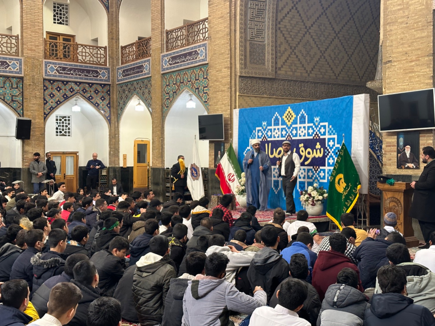 جشن تکلیف ۴۰۰ دانش‌آموز پسر مشهدی در حرم مطهر رضوی