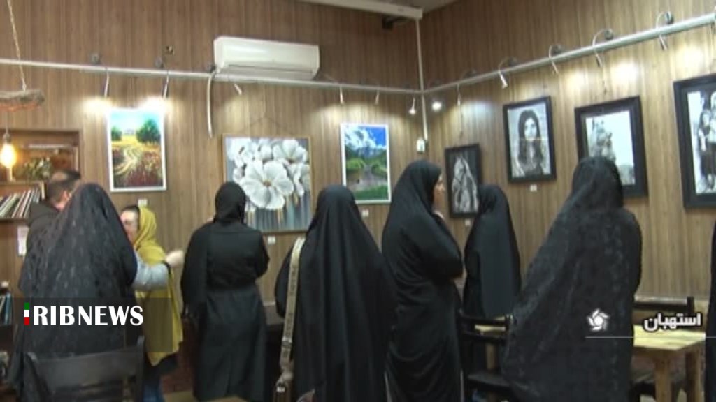نمایشگاه نقاشی در خانه‌ فرهنگ استهبان