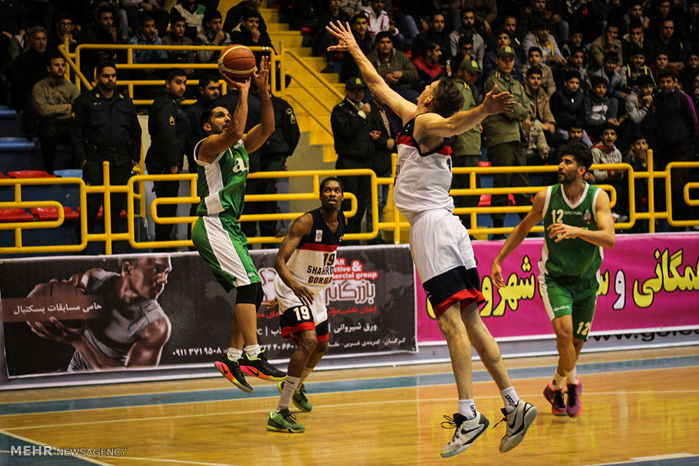 راهیابی بسکتبالیست های شیراز به مراحله حذفی دوم کشور