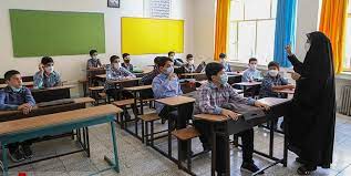 جذب ۷۰۰ دانش‌آموز بازمانده از تحصیل در کرمان