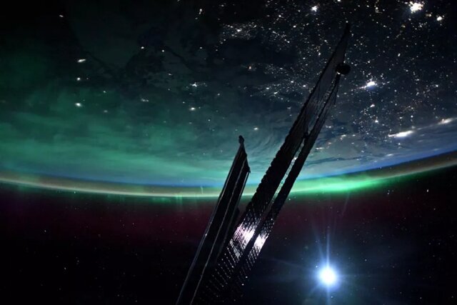 حاج اقایی// عکس شفق قطبی از منظر «ایستگاه فضایی بین‌المللی»