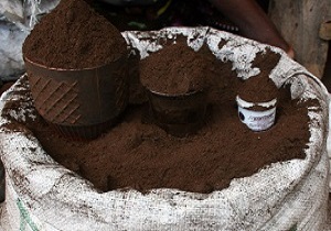 کشف محموله قاچاق پودر کاکائو و عدس در میانه