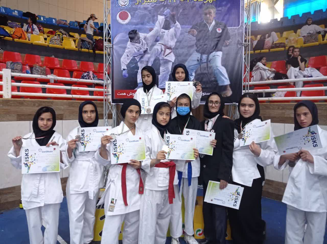 درخشش دختران کاراته کای اصفهانی در کشور