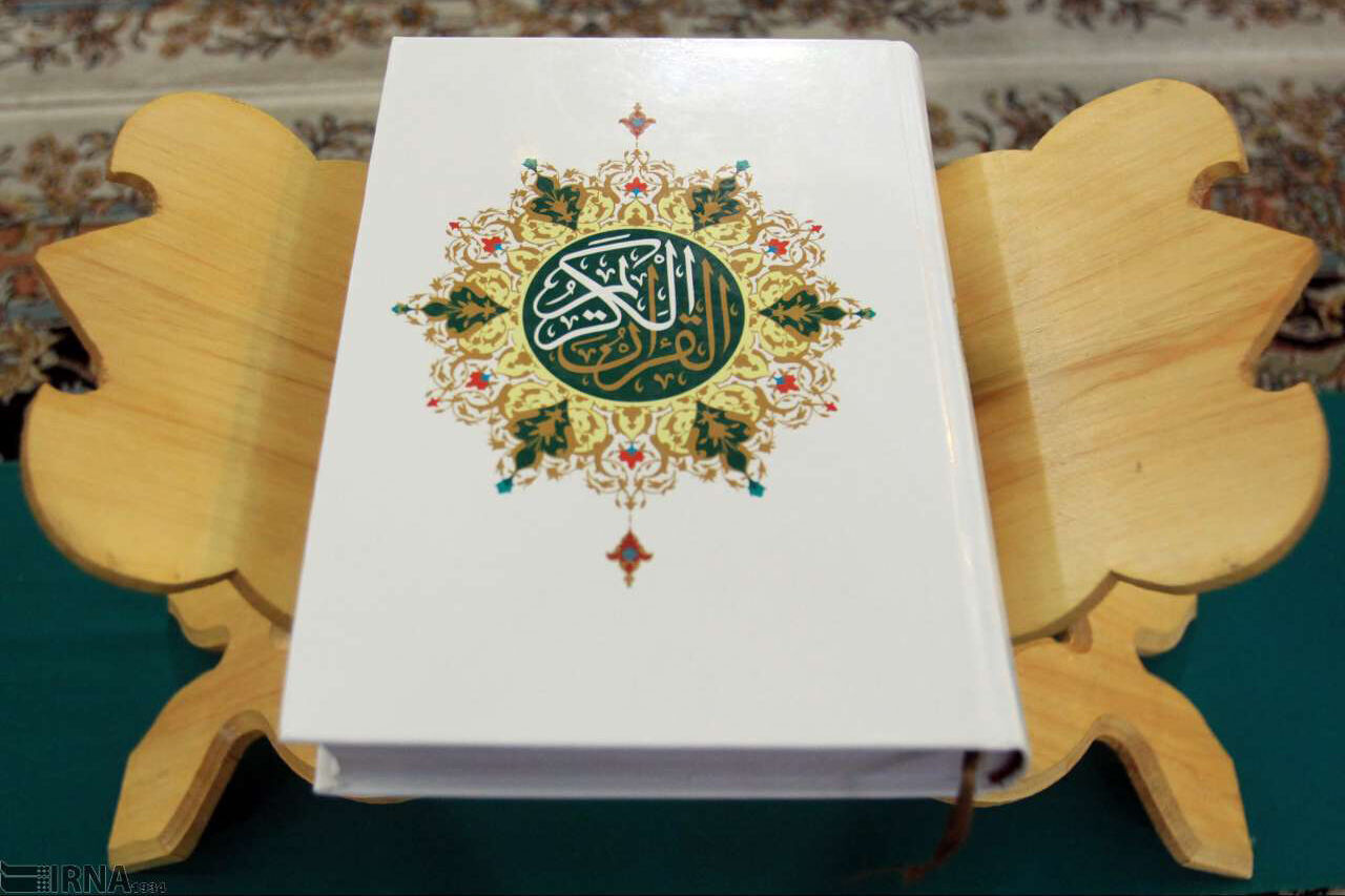 تجلیل از 170 حافظ قرآن کریم در تایباد