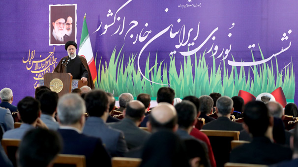 دولت خود را در قبال ایرانیان خارج از کشور مسئول می‌داند