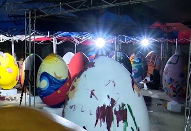 معرفی نفرات برتر جشنواره تخم مرغ رنگی در بندرعباس