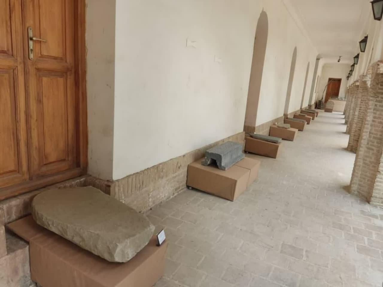 افزوده شدن ۱۰ سنگ قبر تاریخی به موزه عمارت مفخم
