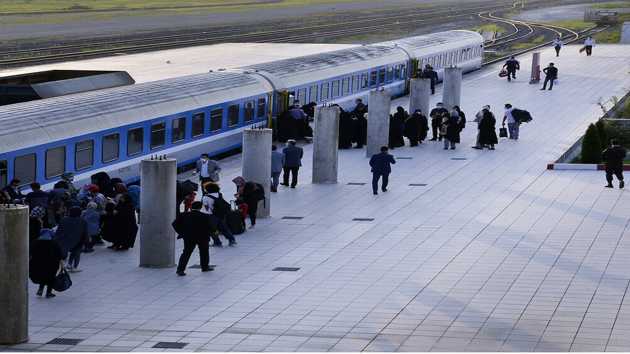 جابجایی بیش از ۳۱ هزار مسافر در راه آهن زاگرس