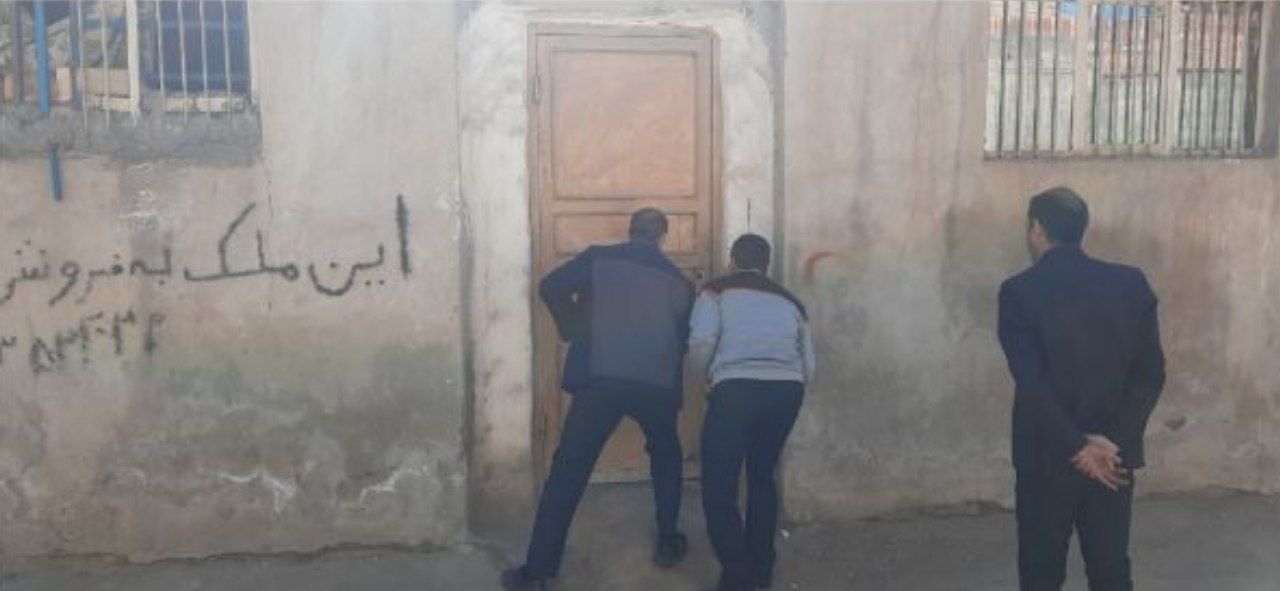 پلمب سه خانه توزیع مواد مخدر و پاتوق معتادان در نیشابور