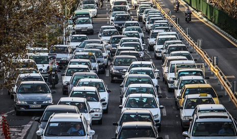افزایش ترافیک تهران همزمان با نزدیک شدن به روز‌های پایانی سال
